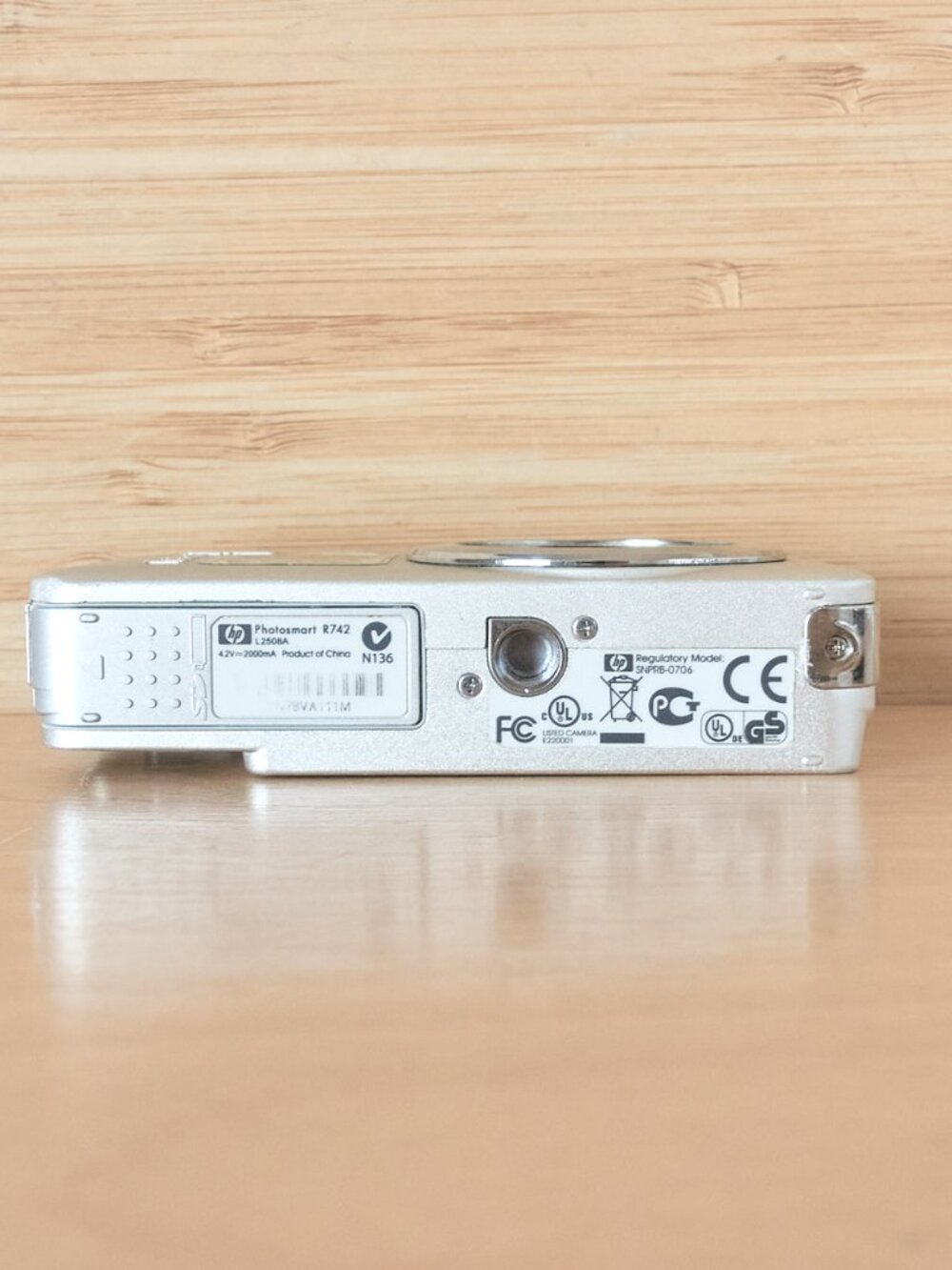 HP Photosmart R742 7MP Digital Camera Silver Tested Working - Picture 8 of 9
